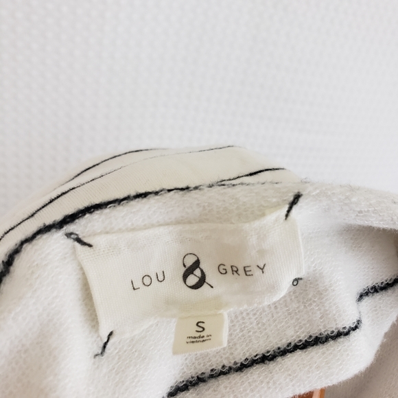 Lou & Grey Signaturesoft Top White Black Stripe Cowl Neck Shirt size Small - Picture 4 of 7